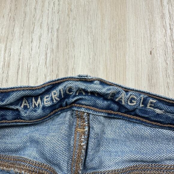 American Eagle 90s Boyfriend Distressed Ripped Casual Everyday Denim Jeans 2 - Picture 9 of 15